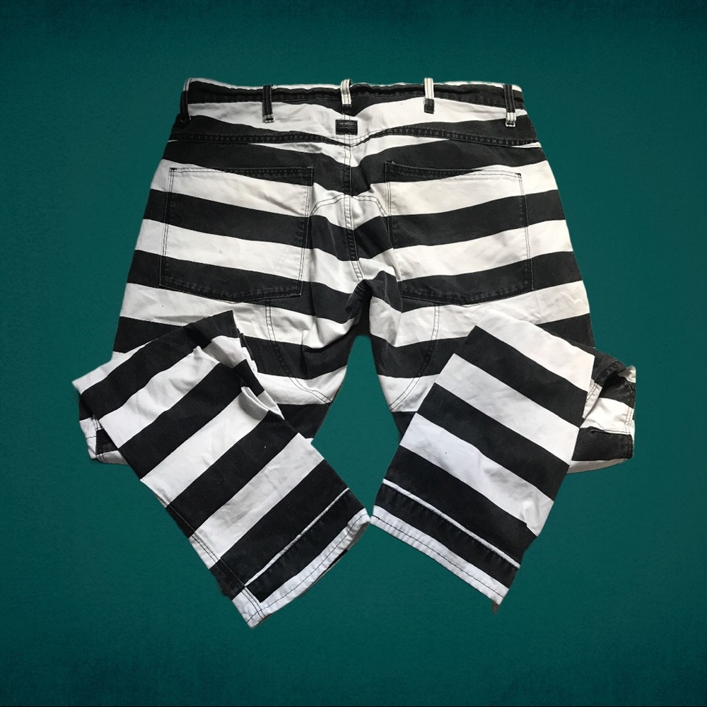 G-Star 3D Tapered Jeans in black stripe